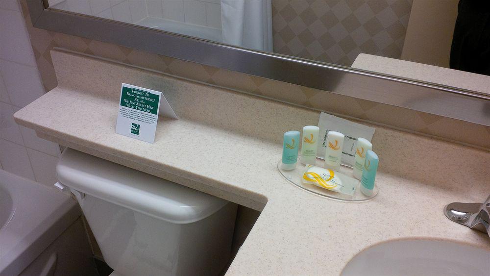 Holiday Inn Express Hamilton-Stoney Creek Extérieur photo